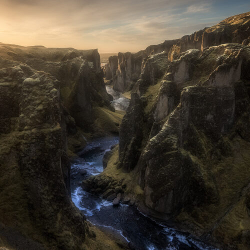 Islandia ,cañon de Fjaðrárgljúfur
