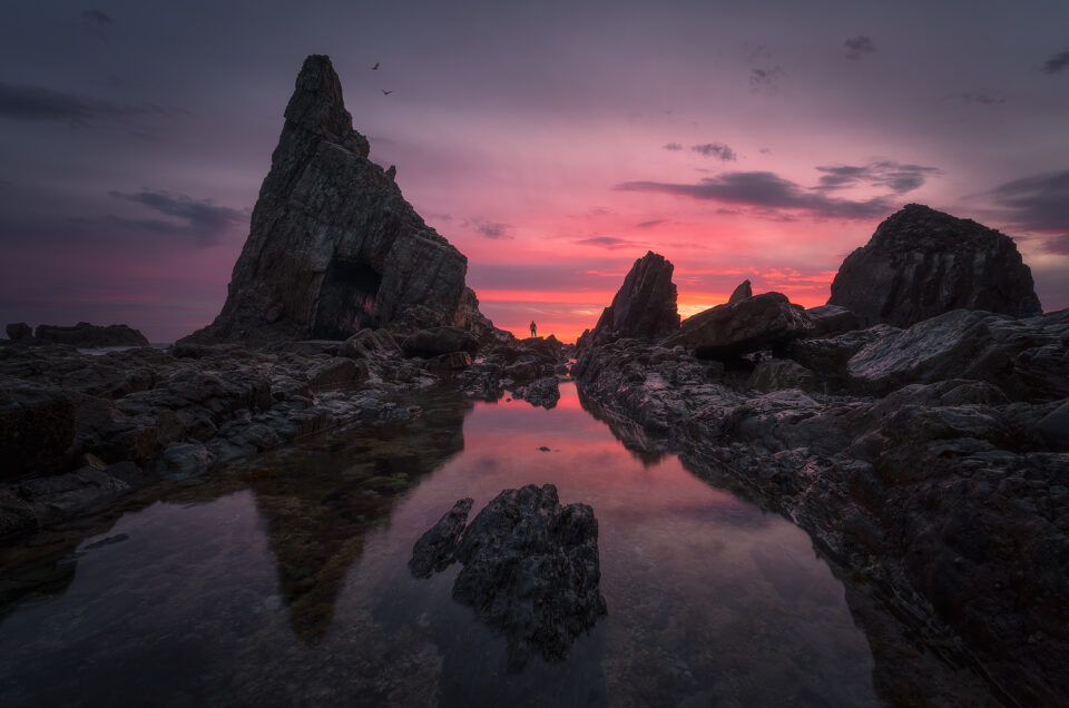 Costa de Asturias al amanecer. Fotografía de paisaje del mar Cantábrico